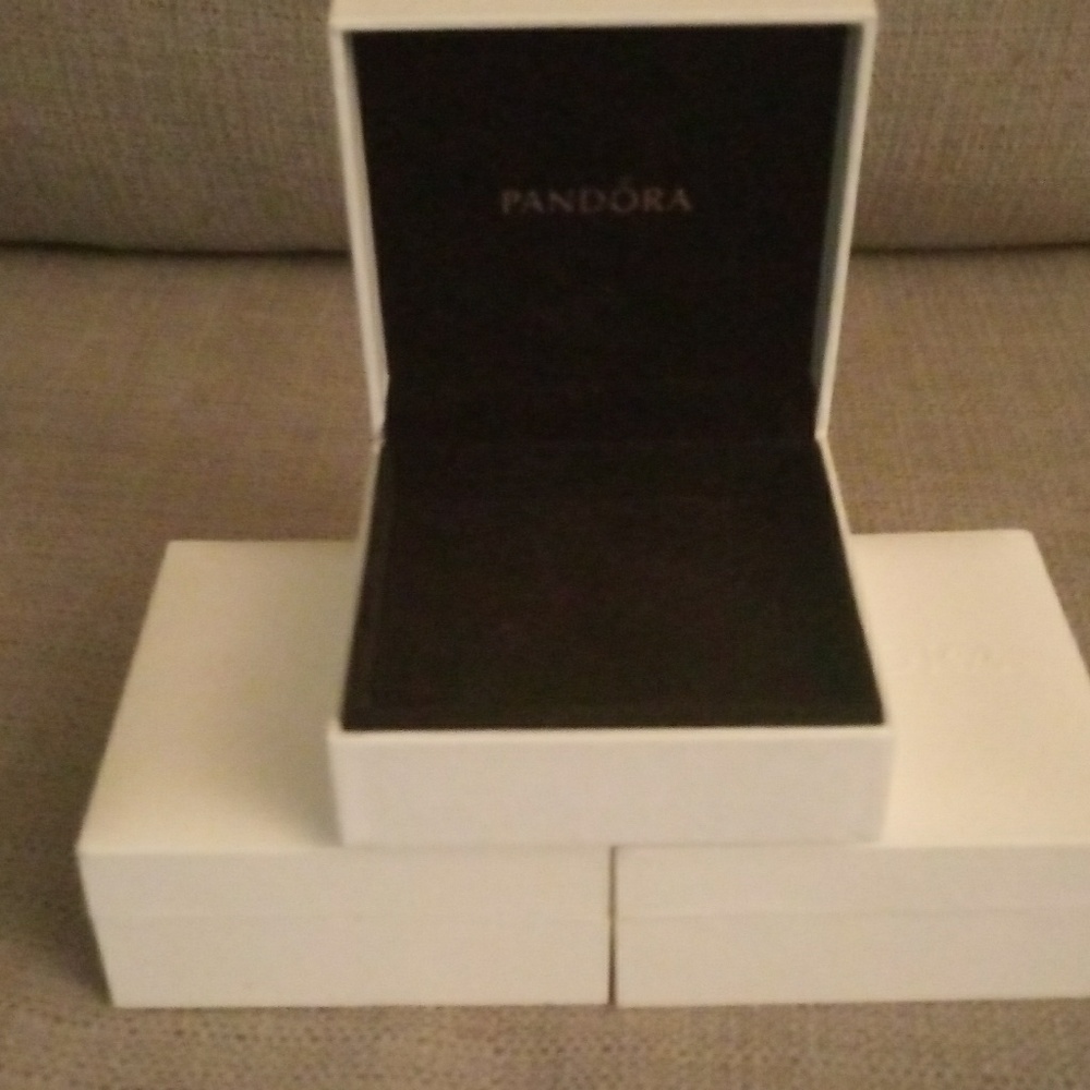 Pandora boxes (empty)